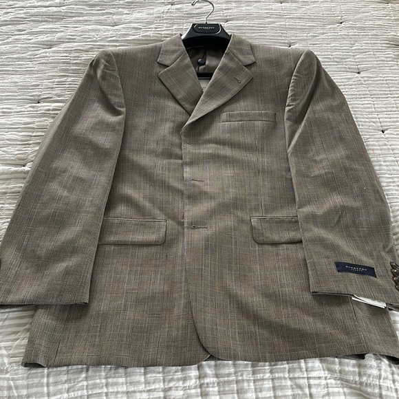 Burberry suit coat 40S NWT
